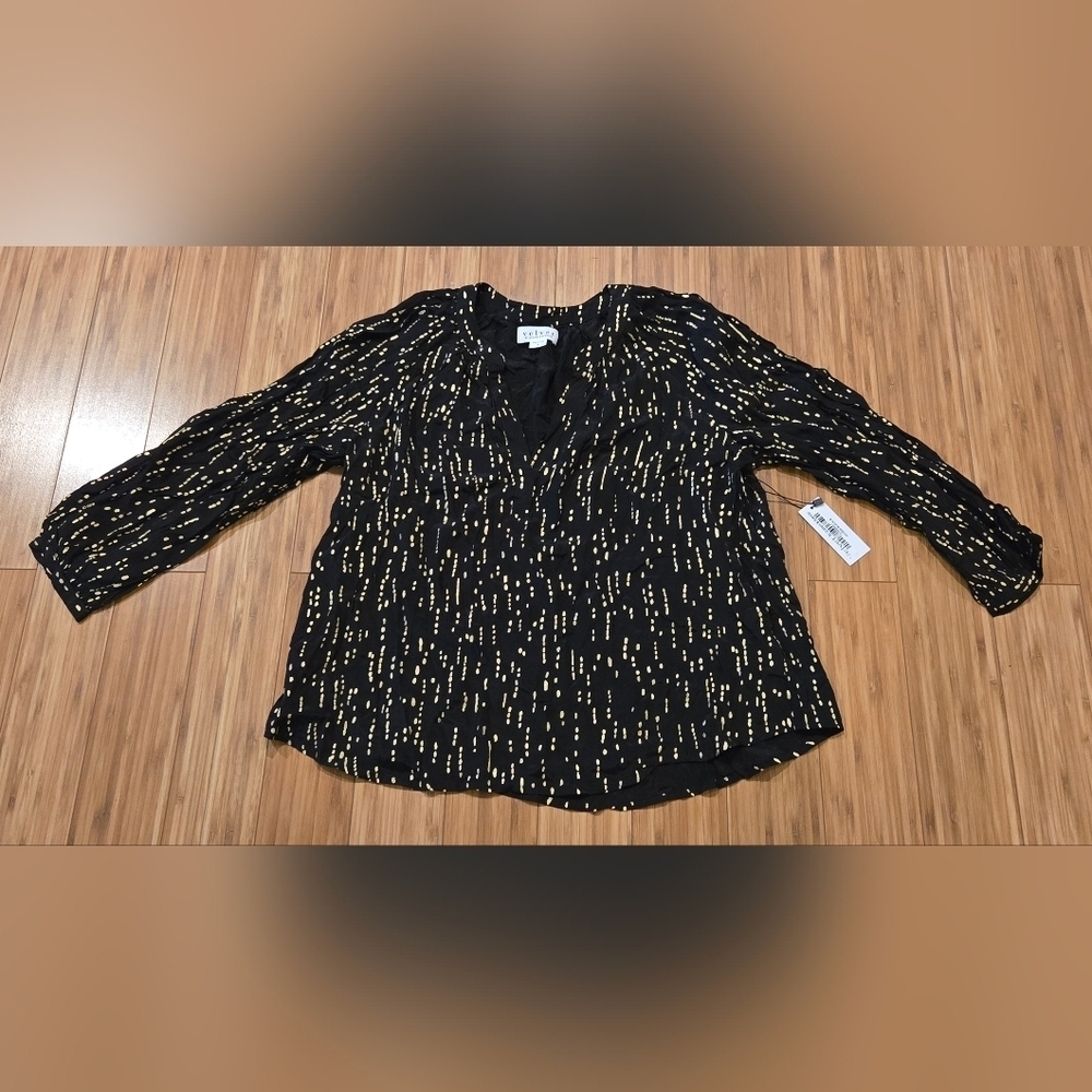 💚 NWT Velvet Blouse